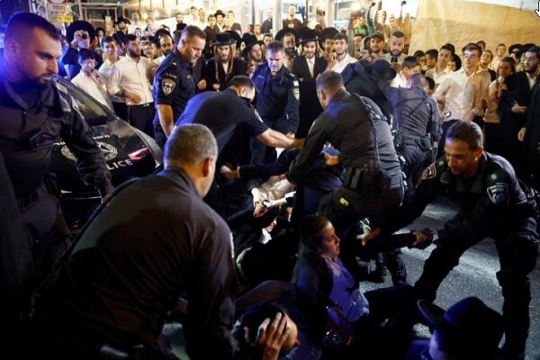 Zionist Writer: Israel will collapse from within