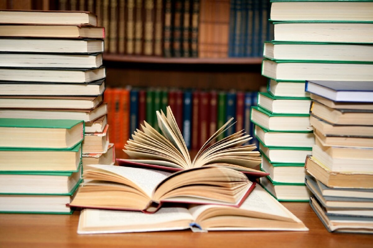 The Most Book-Reading Nations in the World / The Holy Quran on the List of the Most-Read Books Globally (+Infographic)