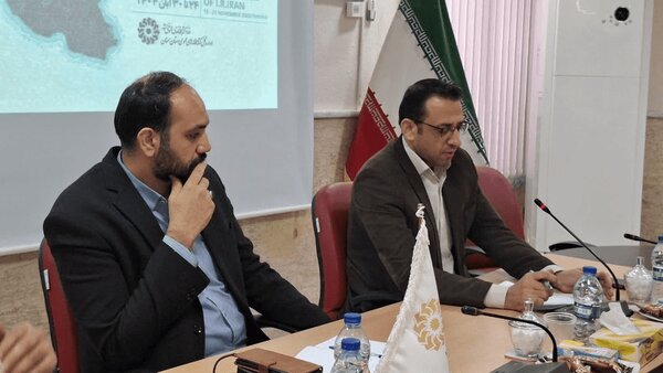 The Necessity of Redesigning Infrastructures and Developing Mobile Libraries in Semnan Province