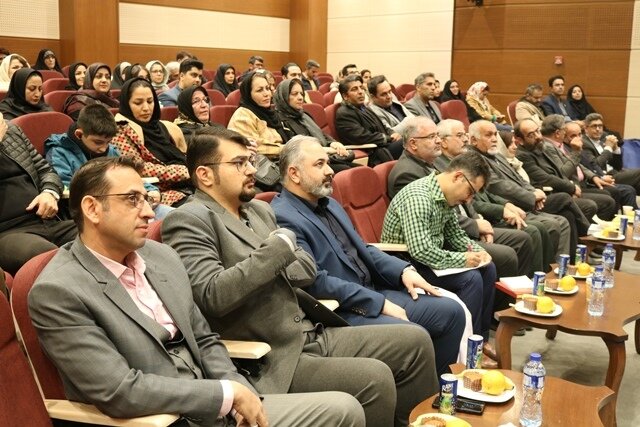 Director General of Provincial Public Libraries: The cultural identity of Iran is inextricably linked with the flow of literature and poetry.