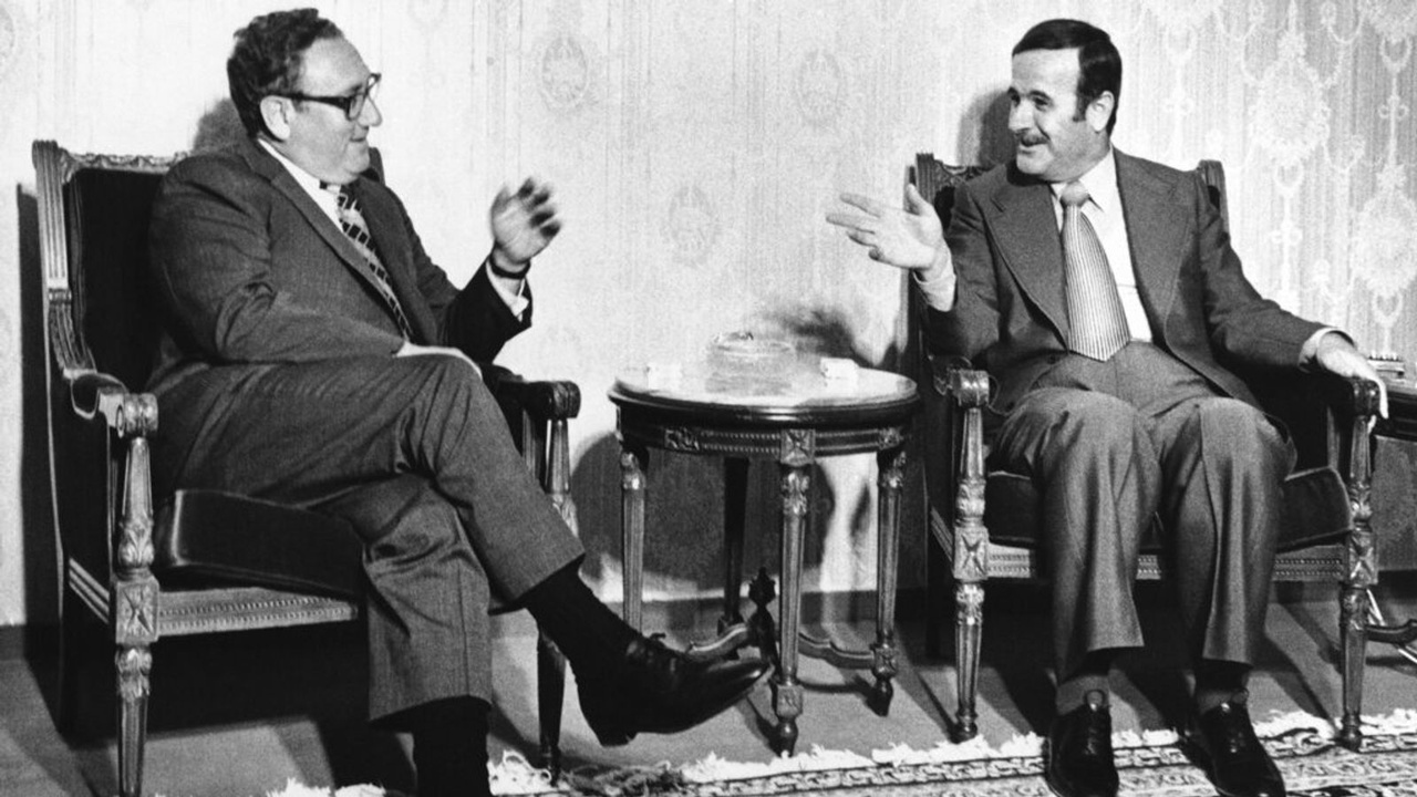 Revisiting a Historical Gap; The Edge of the Abyss and the Real Story After the October War