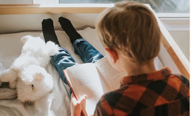 How to buy a book for a child who doesn’t read?