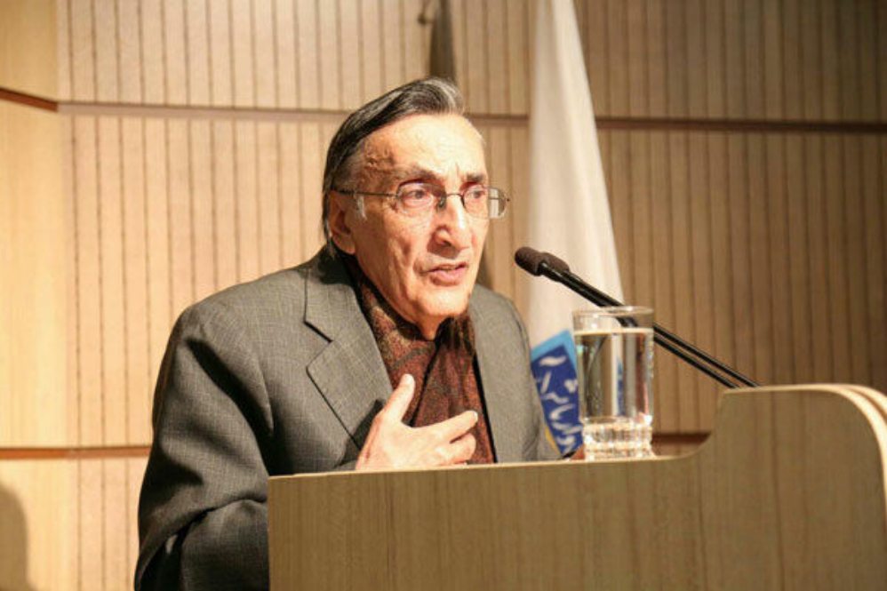 Kamran Fani, veteran bibliographer, passed away/Kamran Fani’s library was donated